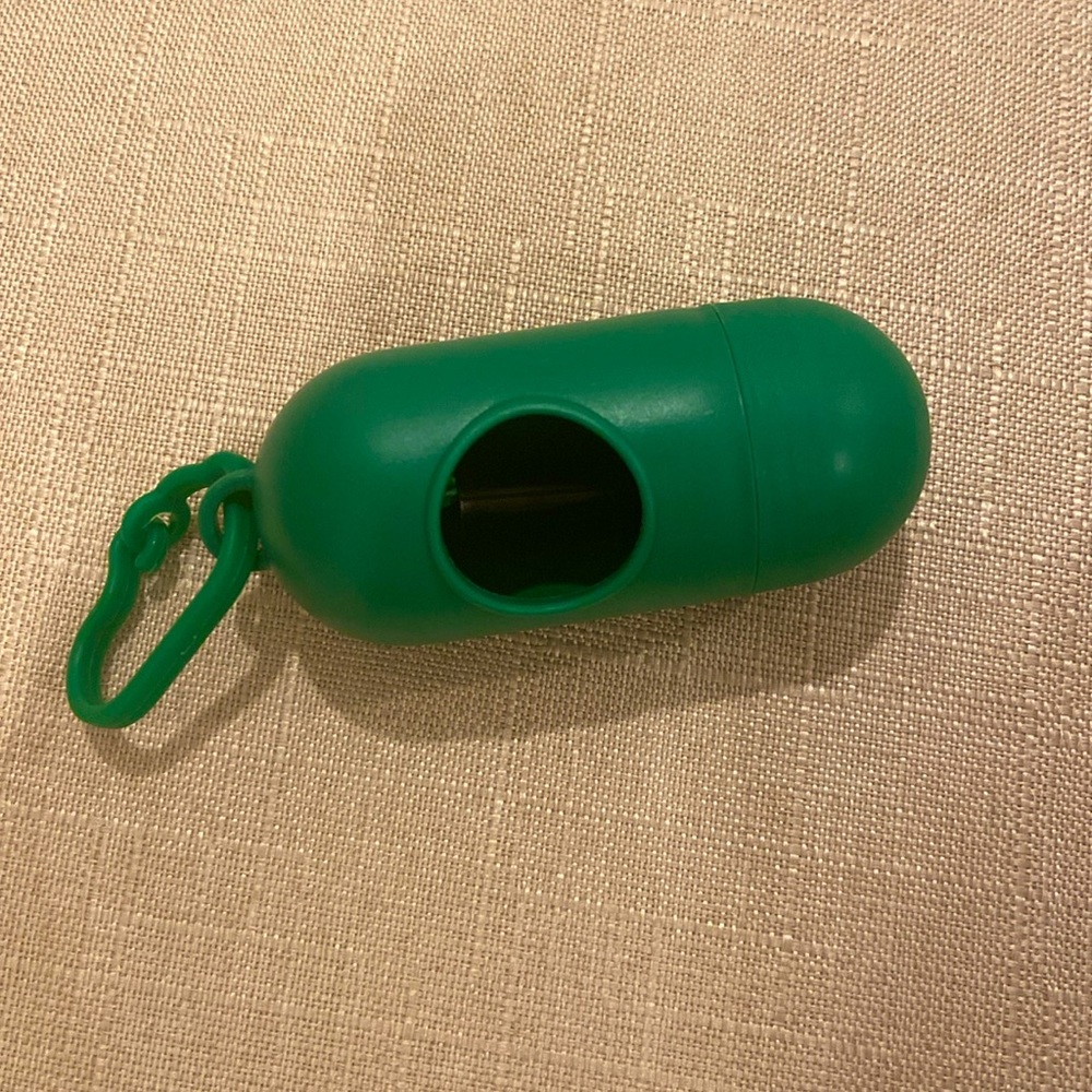 Doggie bag travel dispenser